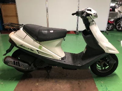 Suzuki ADDRESS V100