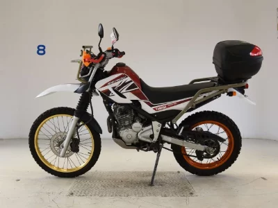 Мотоцикл из Японии Yamaha SEROW 250-2