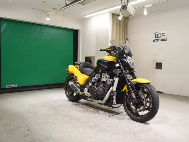 Yamaha V-MAX-2  с аукциона в Японии