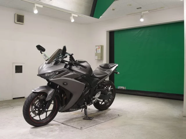 Yamaha YZF-R3 лот № 7545 оценка 4  с аукциона в Японии 3