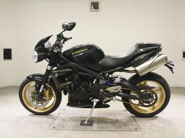 Triumph TRIUMPH STREET TRIPLE R  с аукциона в Японии