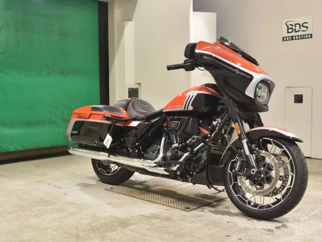 Harley-Davidson HARLEY FLHXSE1980CVO  с аукциона в Японии