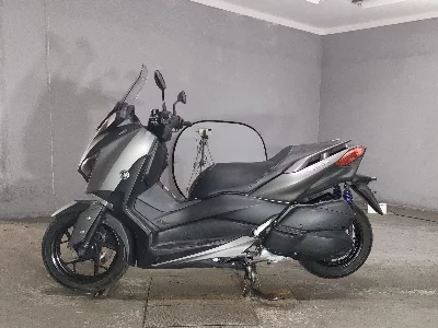 Yamaha X-MAX250
