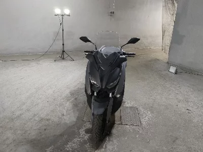 Yamaha X-MAX250