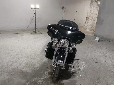 Harley-Davidson HARLEY FLHTCU1580