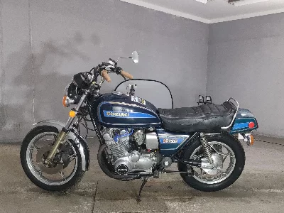 Suzuki GS750