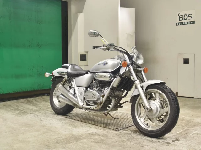 Honda MAGNA 250  с аукциона в Японии