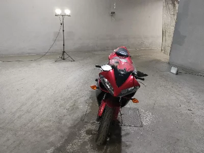 Yamaha YZF-R1