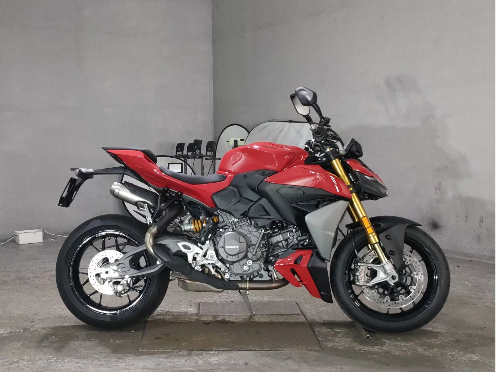 Ducati DUCATI  STREET  FIGHTER V2S  с аукциона в Японии