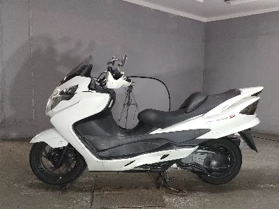 Suzuki SKYWAVE 250M