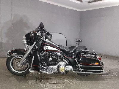 Harley-Davidson HARLEY FLHTCU1340