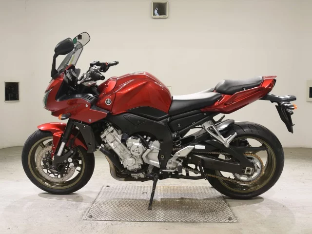 Yamaha FZ-1 FEATHER  с аукциона в Японии