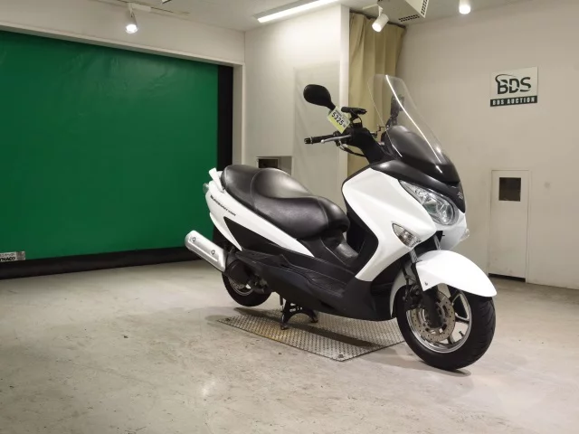 Suzuki BURGMAN200  с аукциона в Японии