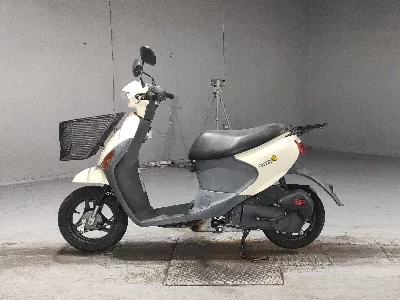 Suzuki LET'S4