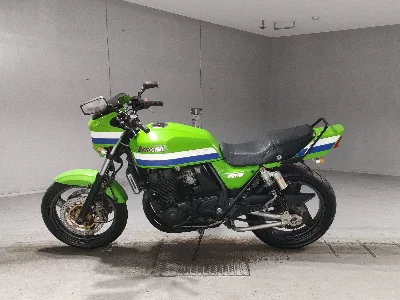 Kawasaki ZRX400
