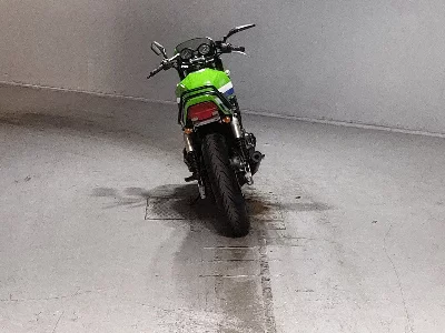 Kawasaki ZRX400