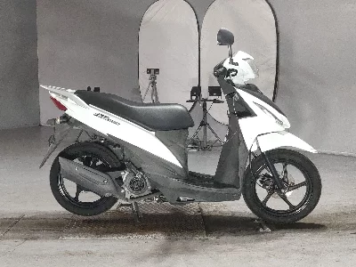 Suzuki ADDRESS V110