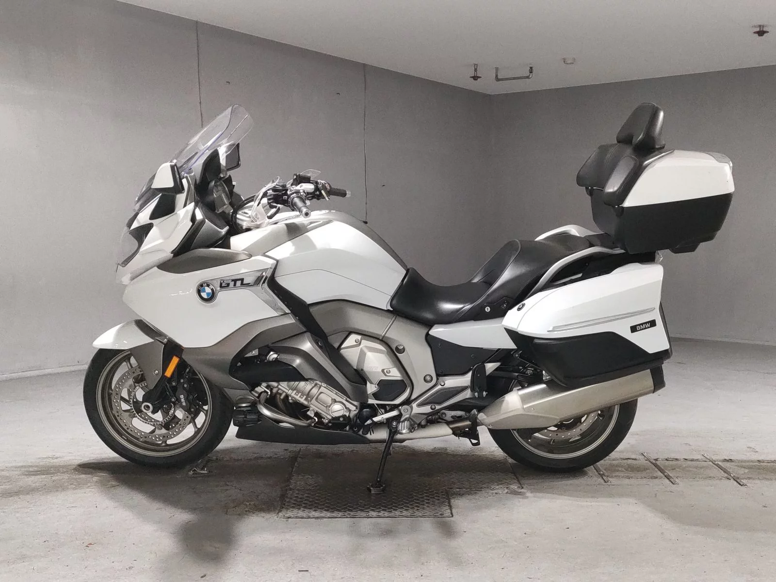 BMW BMW K1600GTL  с аукциона в Японии