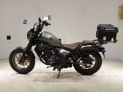 Honda REBEL