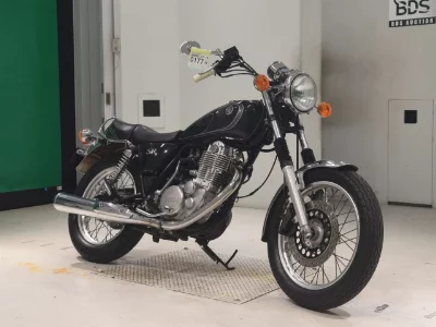 Yamaha SR400-4