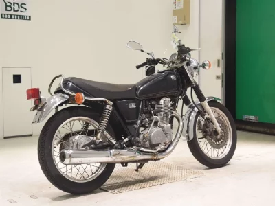 Yamaha SR400-4