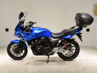Honda CB400SFV-4 BOLDORABS