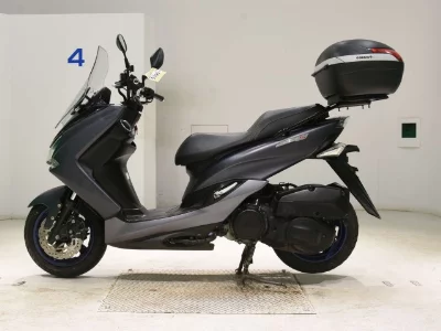 Мотоцикл из Японии Yamaha MAJESTY 155S-2