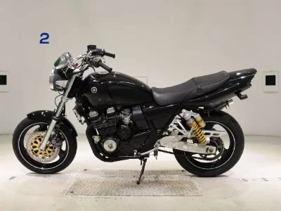 Yamaha XJR400R-3