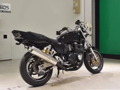 Yamaha XJR400R-3