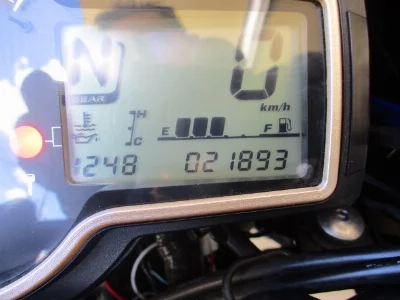 Suzuki GSR750