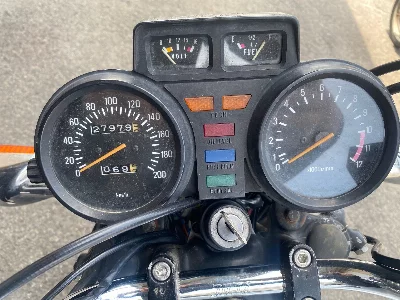 Yamaha XJ550