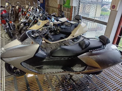 Yamaha MAXAM250
