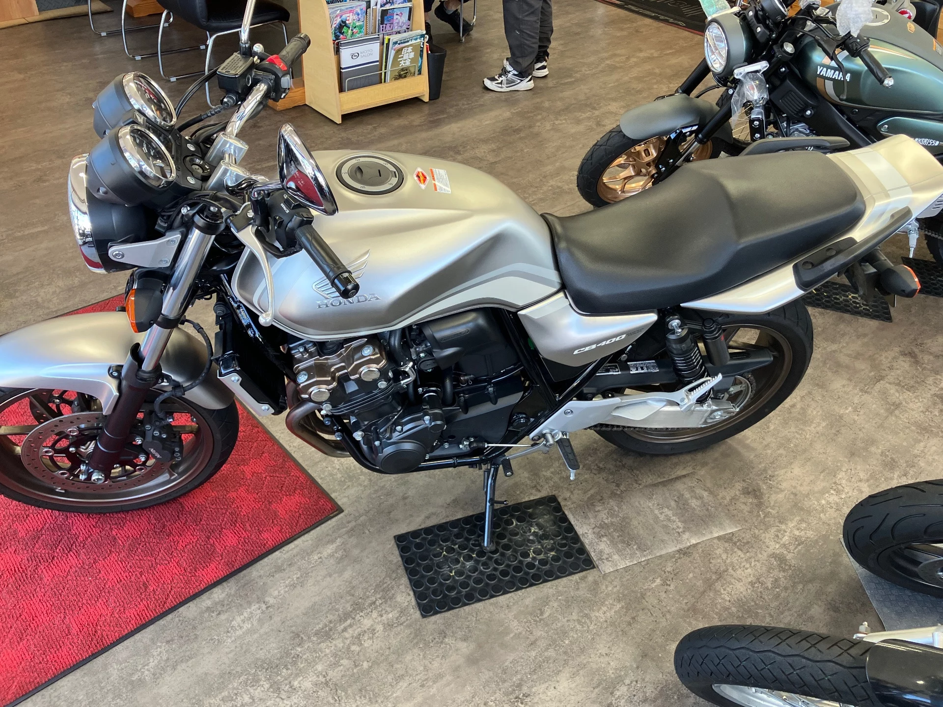 Honda CB400SFV-4ABS 2020