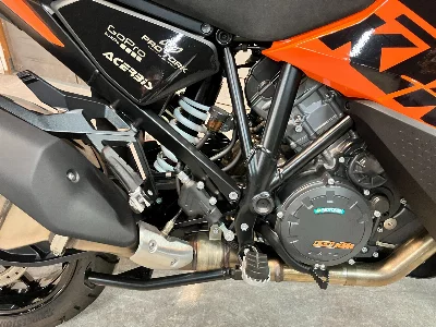 KTM KTM 1290SUPERADO BENCH YAS