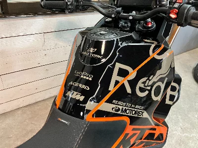 KTM KTM 1290SUPERADO BENCH YAS