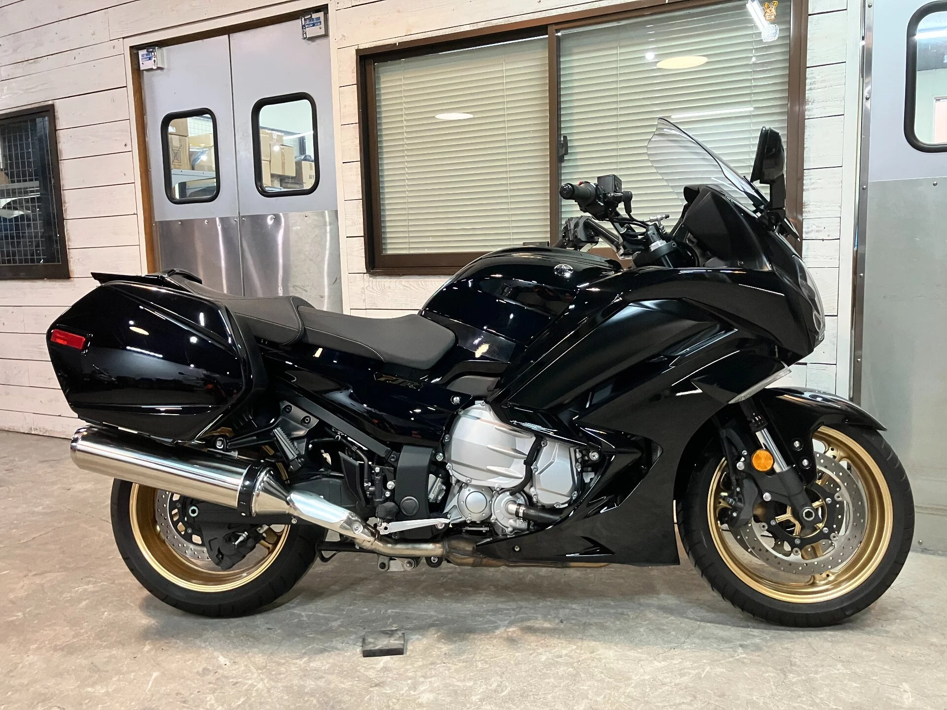 Yamaha FJR1300AS  с аукциона в Японии