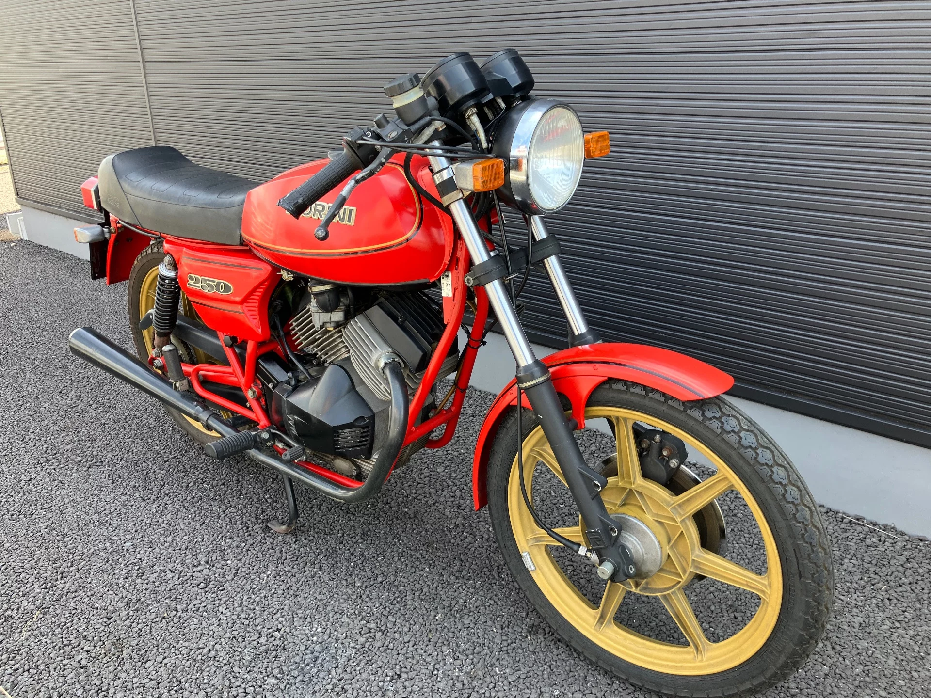 Moto Morini MOTO MORINI 250  с аукциона в Японии