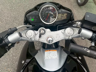Suzuki GSR250