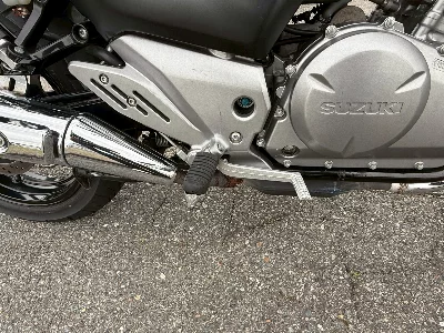 Suzuki GSR250