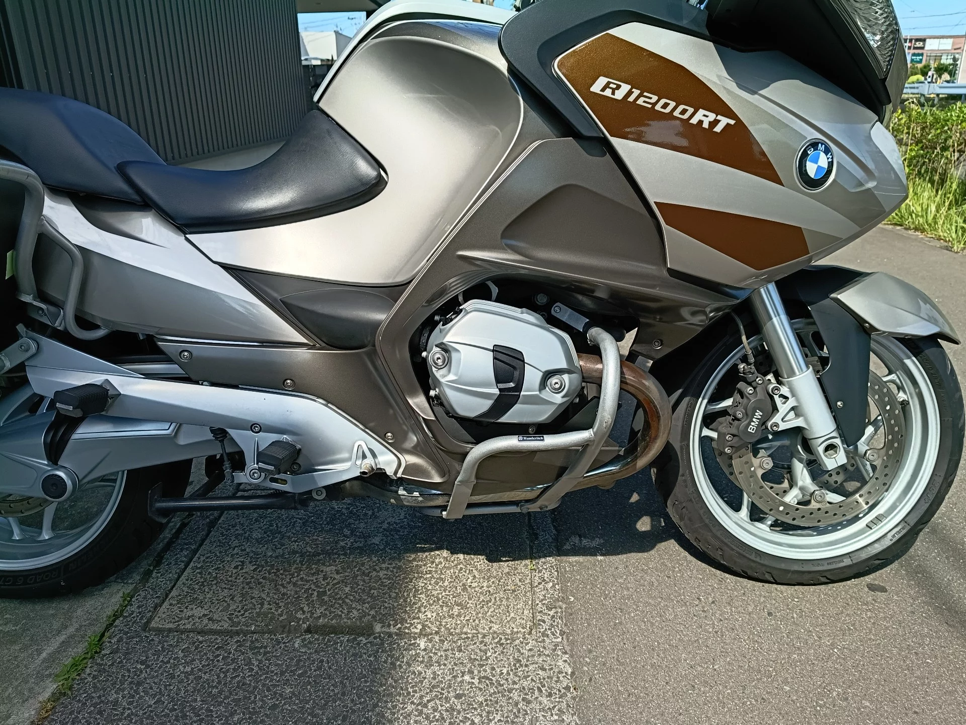 BMW  R1200RT лот № 00429 оценка 4  с аукциона в Японии 22