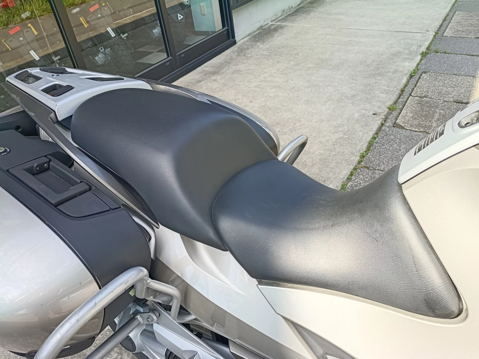BMW  R1200RT лот № 00429 оценка 4  с аукциона в Японии 24