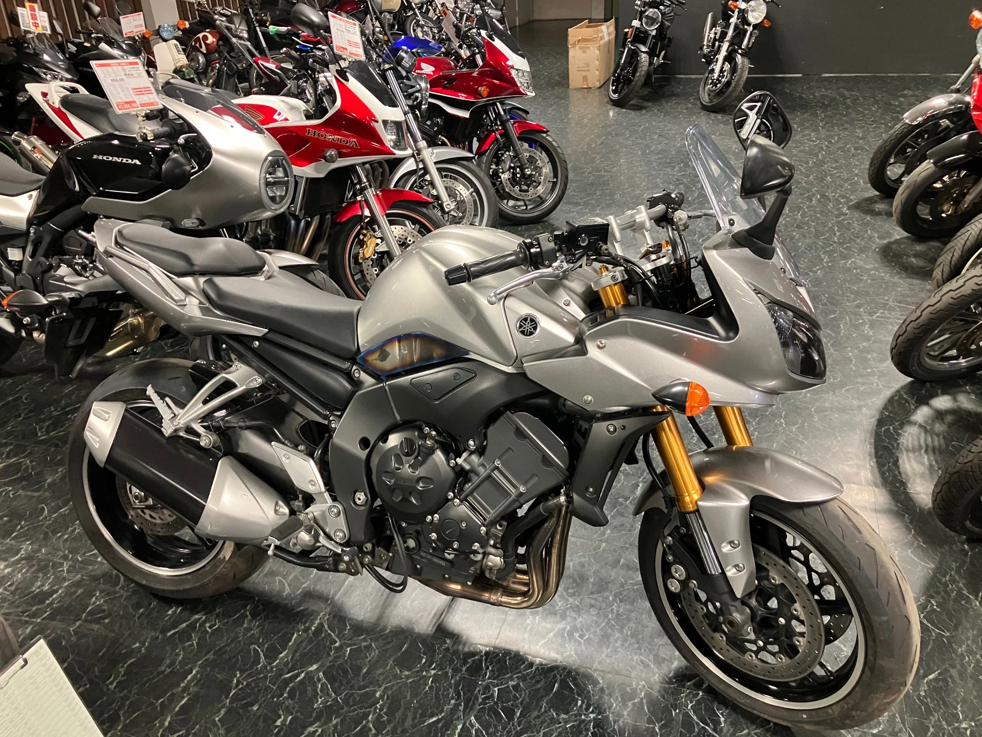 Yamaha FZ-1 FEATHER  с аукциона в Японии