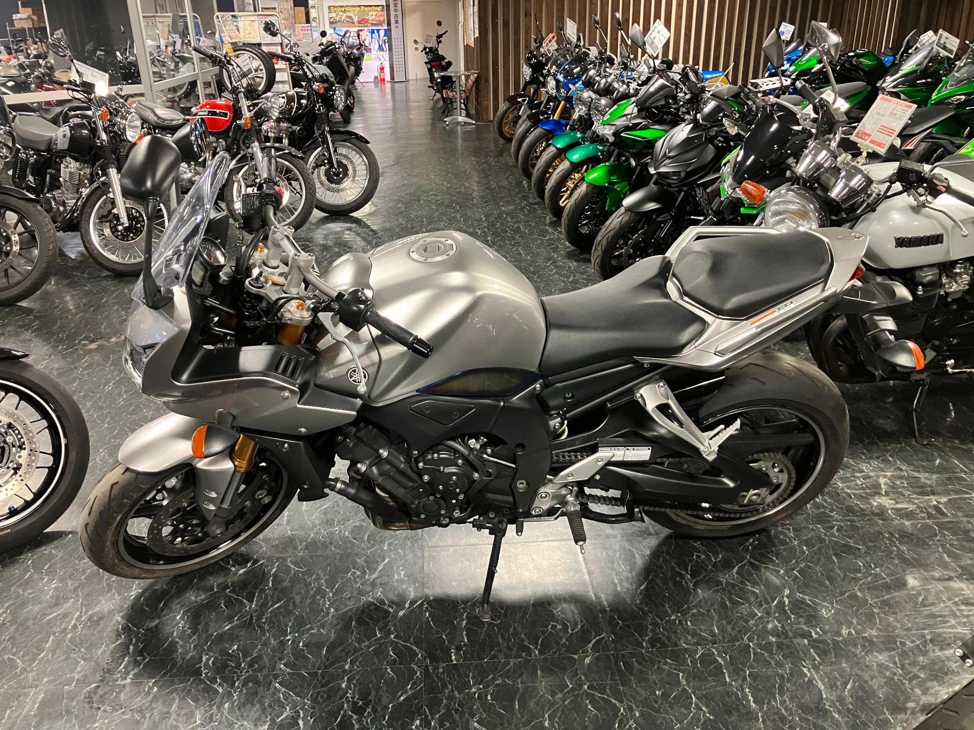 Yamaha FZ-1 FEATHER  с аукциона в Японии