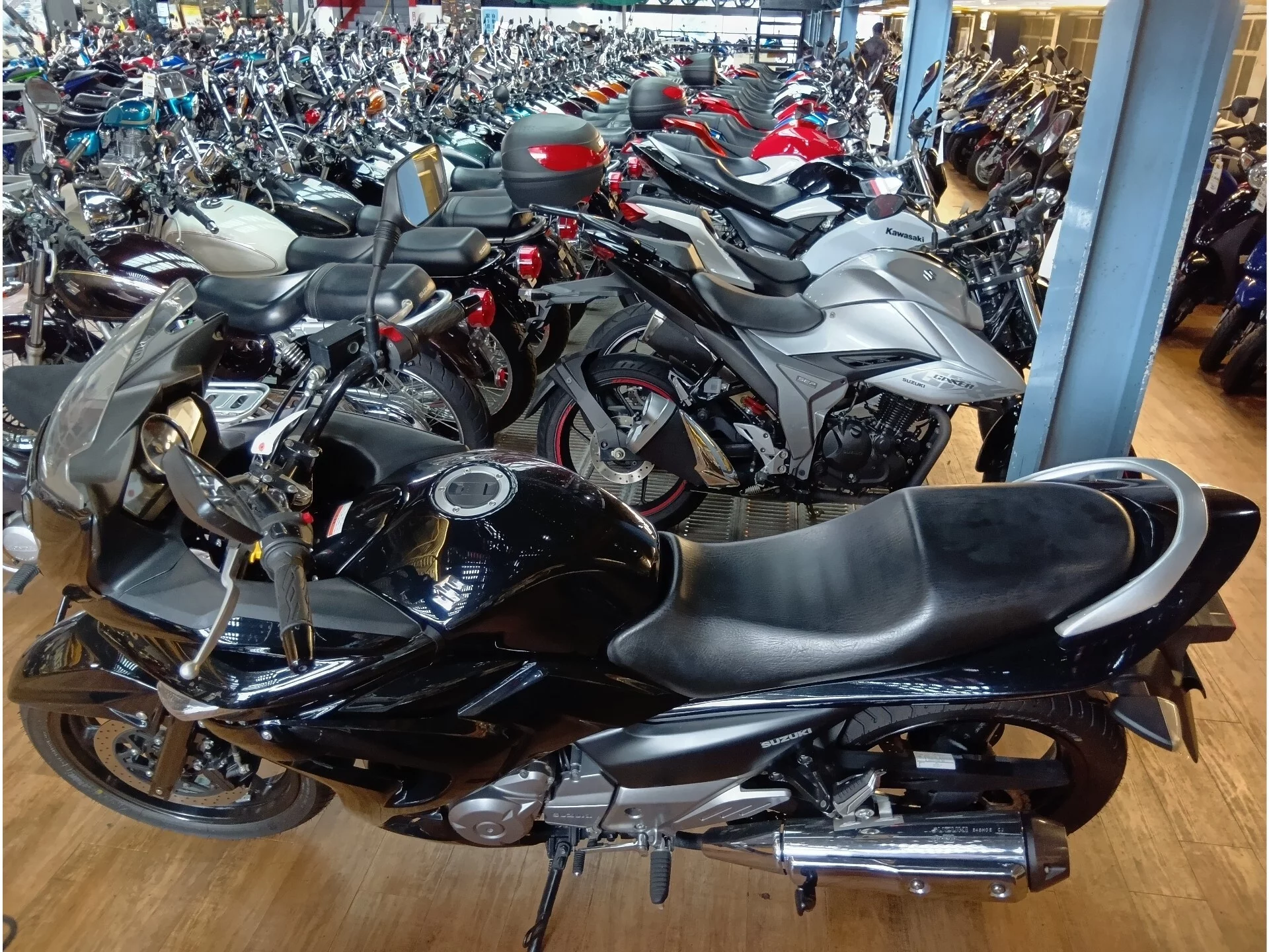 Suzuki GSR250F  с аукциона в Японии