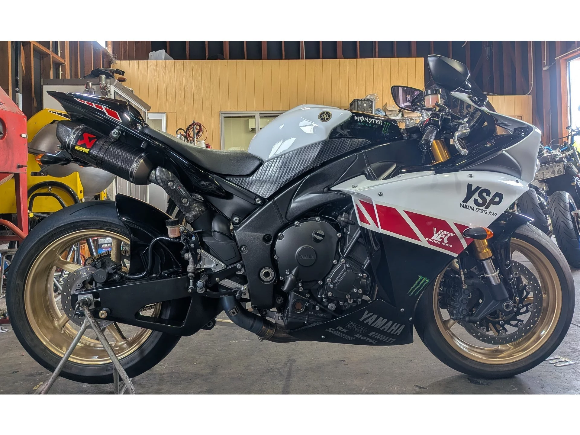 Yamaha YZF-R1  с аукциона в Японии