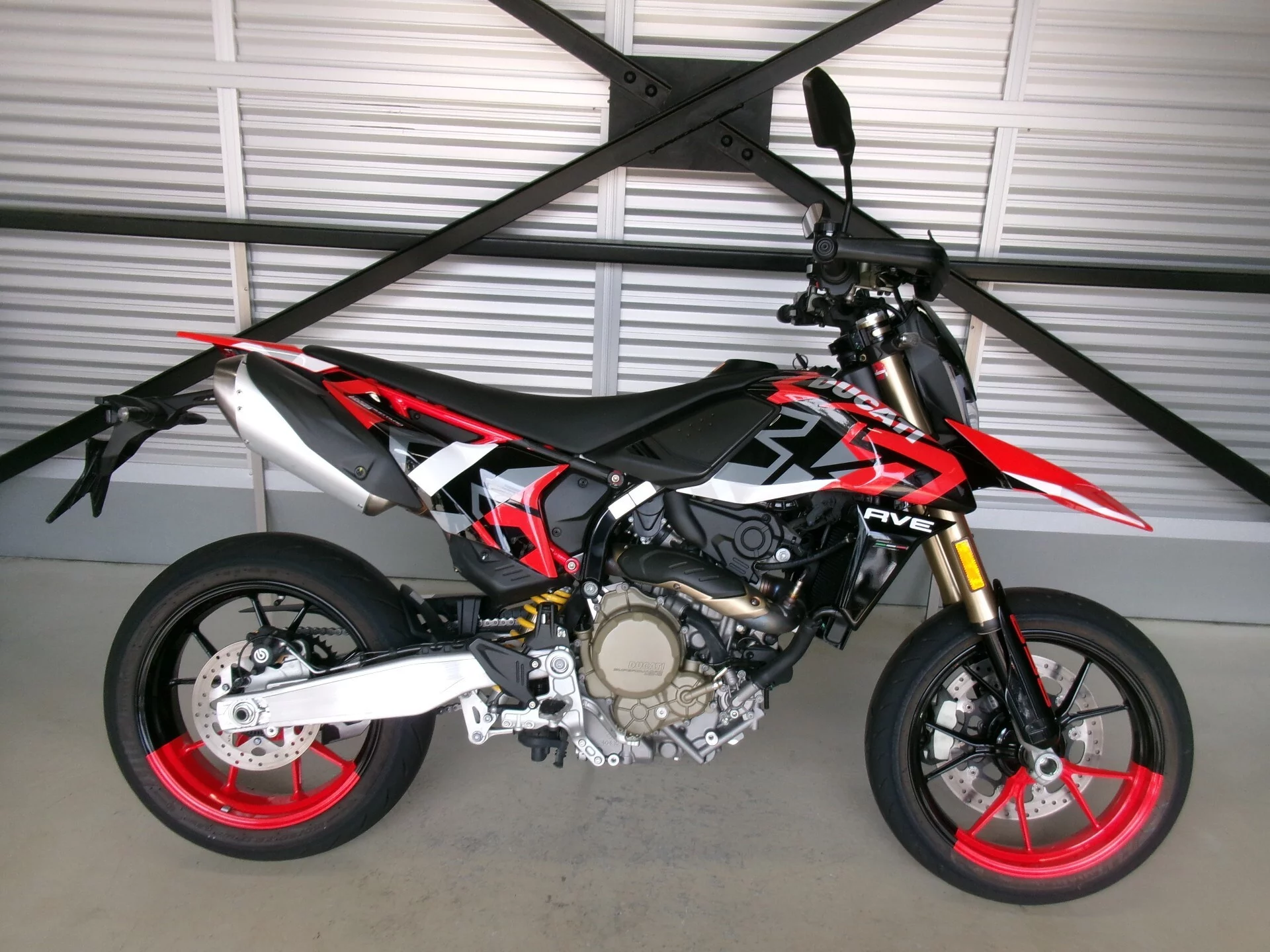Ducati DUKATE ASH PAMO MANY DO698MONORVE  с аукциона в Японии