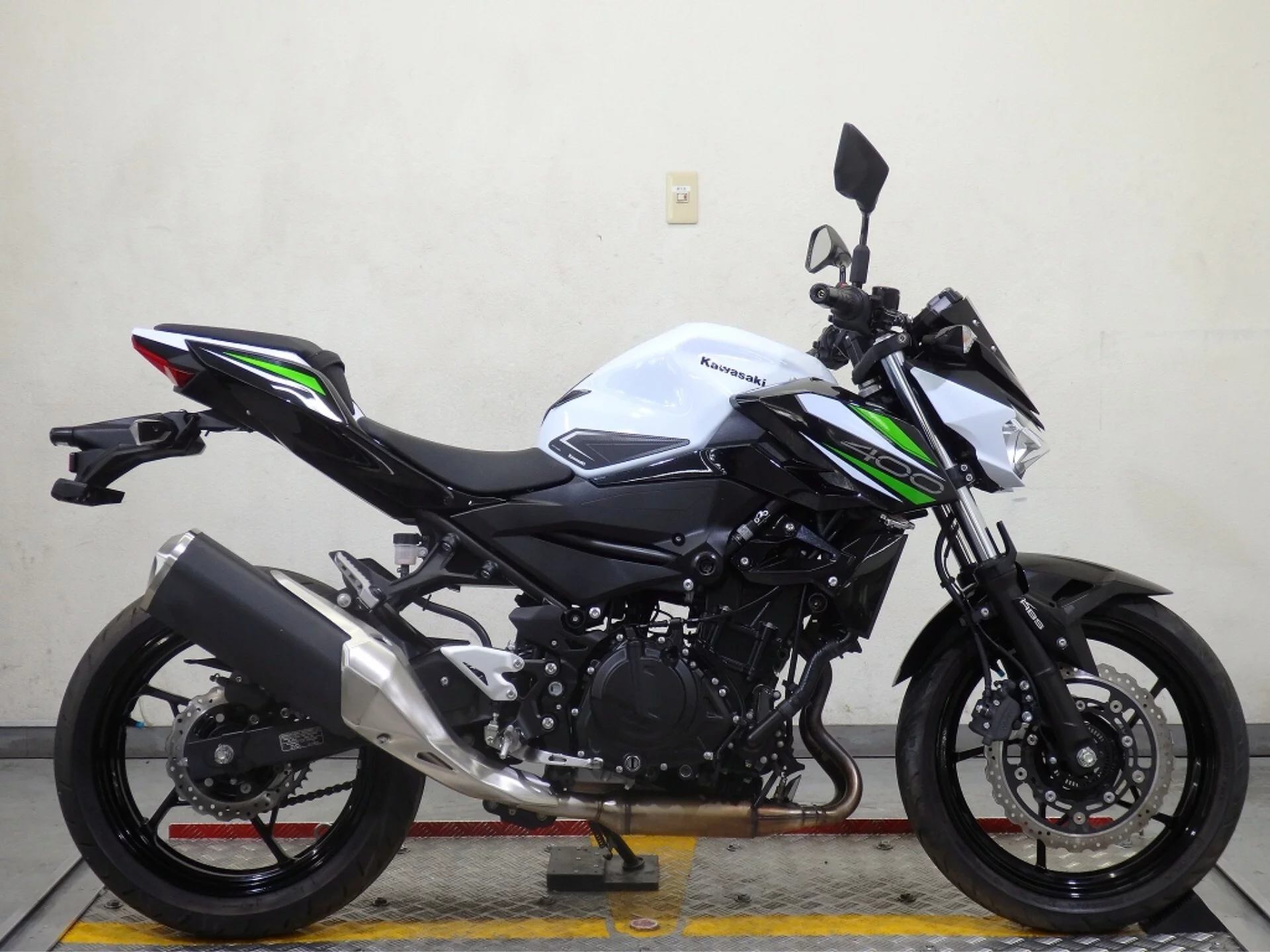 Kawasaki Z400  с аукциона в Японии