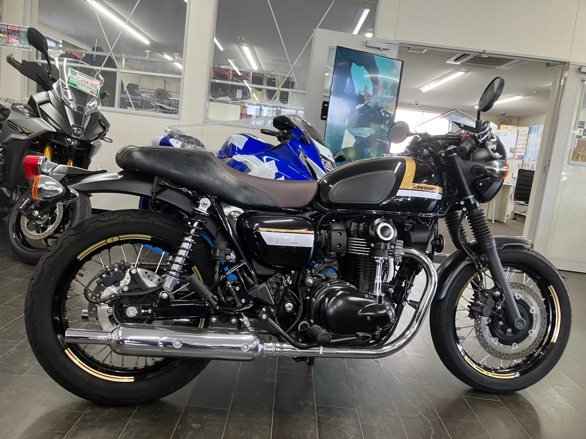 Kawasaki W800 CAFE  с аукциона в Японии