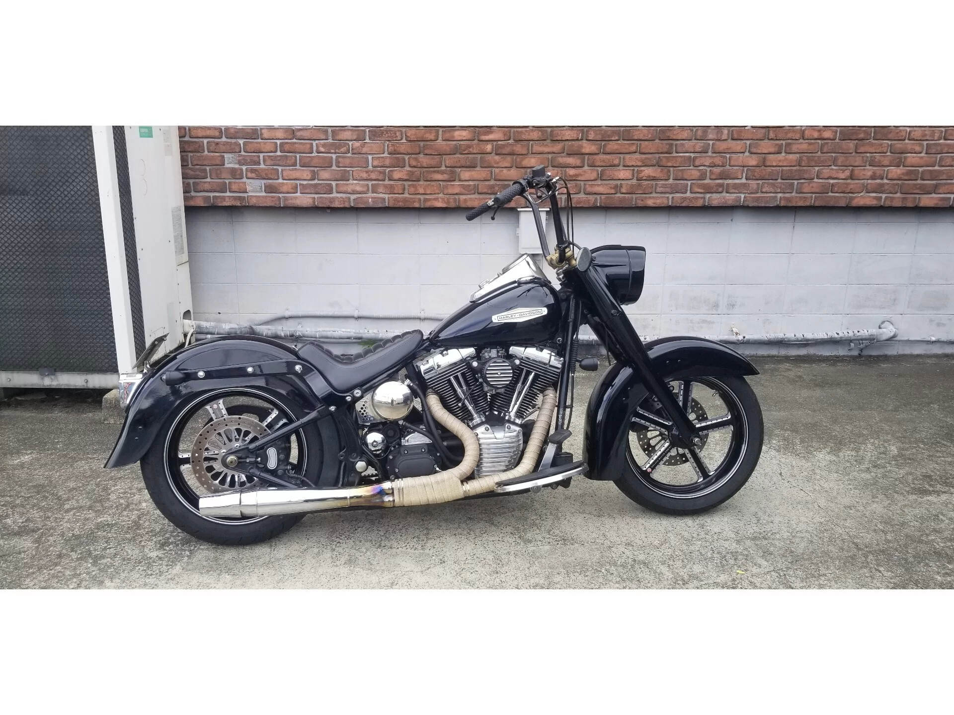 Harley-Davidson HARLEY FLSTC  с аукциона в Японии