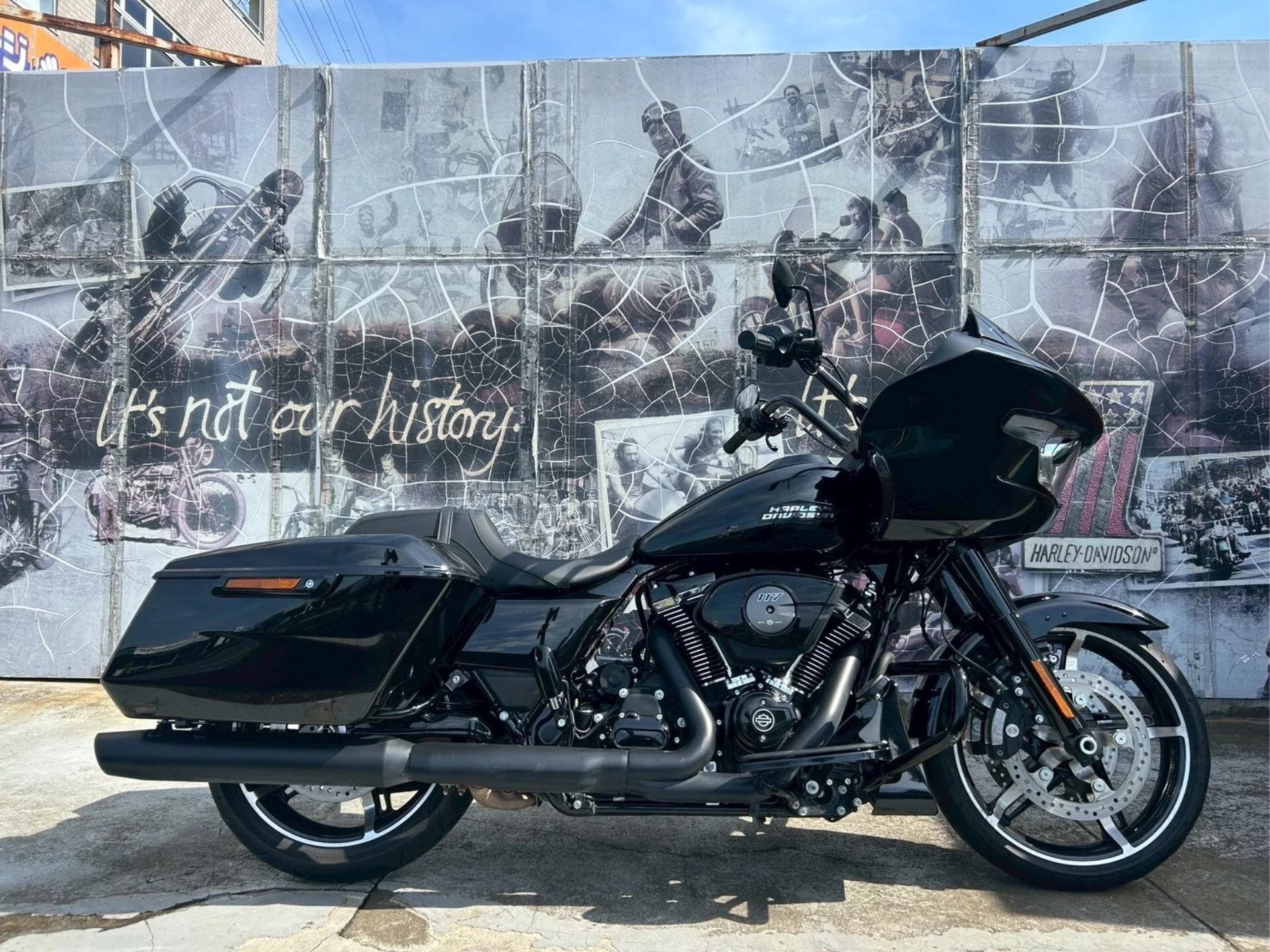 Harley-Davidson HARLEY FLTRX ROAD GLIDE  с аукциона в Японии